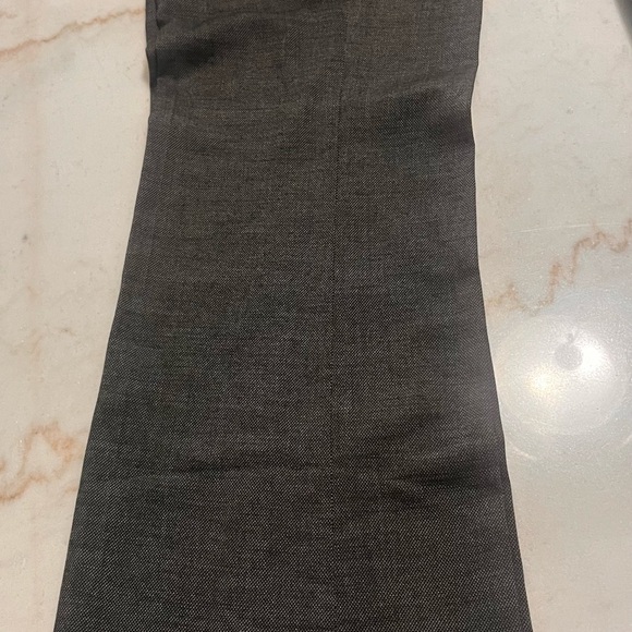 Ann Klein Women’s Dark Gray Pant Suit Size 14 Gold Chain Detailing EUC 2PC - Picture 11 of 11